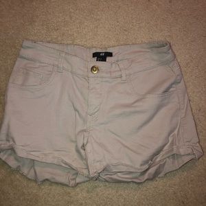 women’s light wash h&m jean shorts size 4